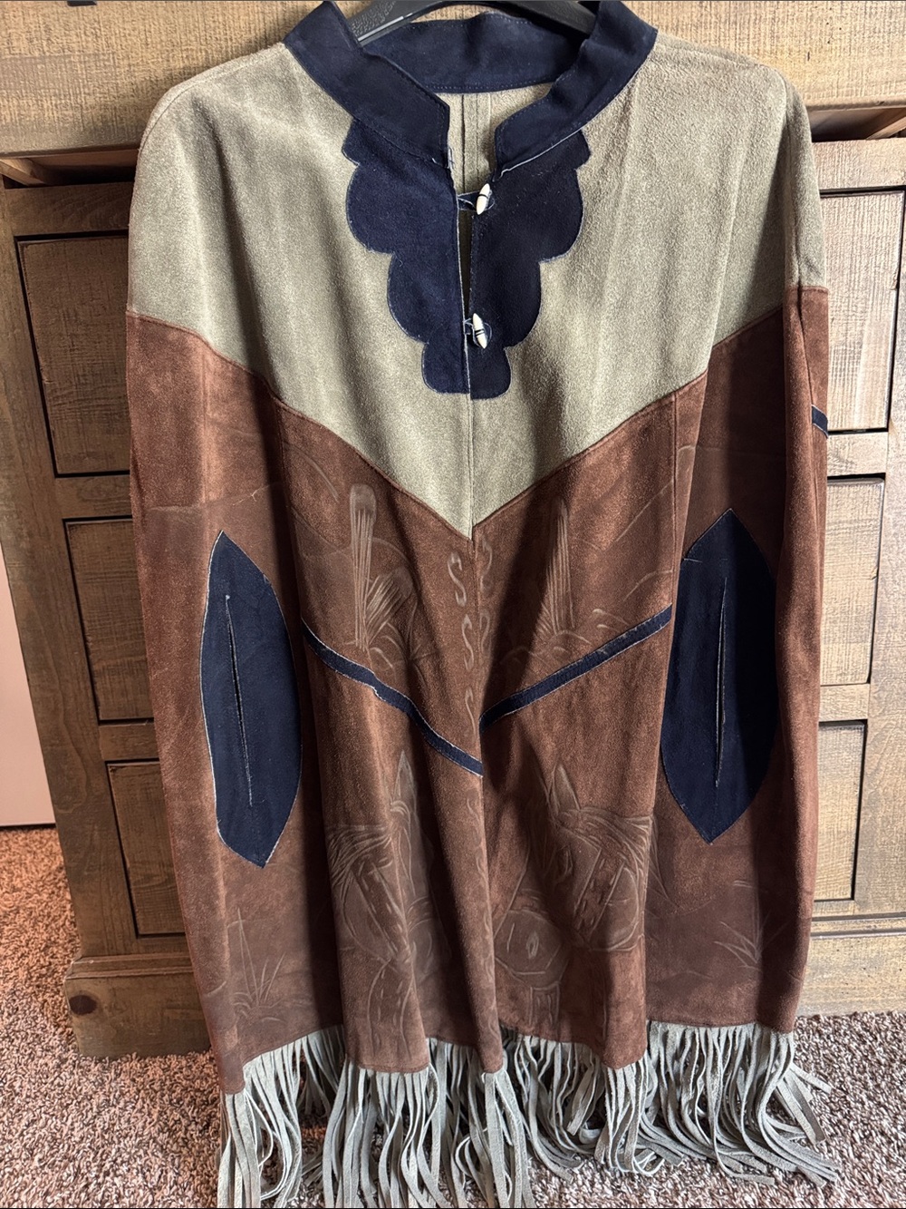 Handmade Women’s Suede Fringe Western Style Cape